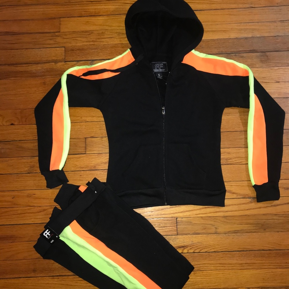 Women joggersuit